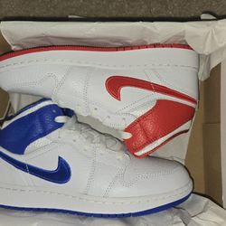 Jordan 1 Mid BRAND new 