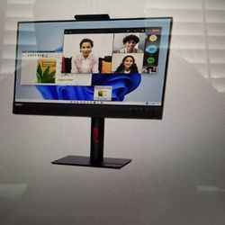 Lenovo Bundle monitor & ThinkCentre Like New