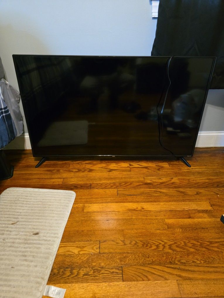 50 Inch TV Onn Roku