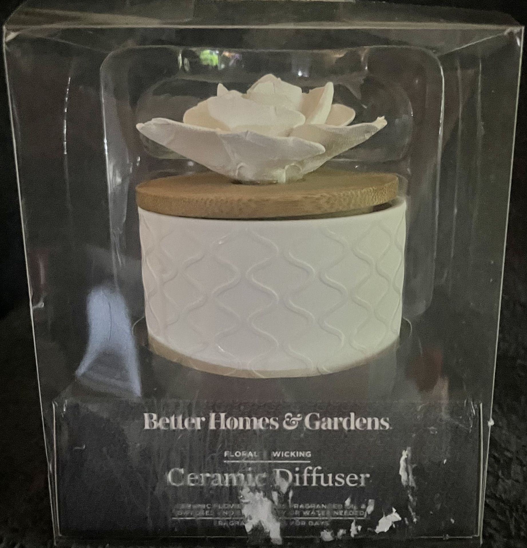 Better Homes and Gardens Ceramic Essential Oil Diffuser With Flower.