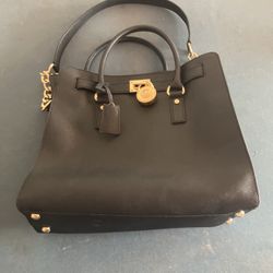 Big Michael Kors Purse Excellent Condition 