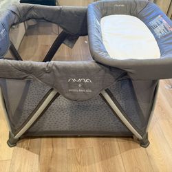 Nuna Sena Aire Travel Crib