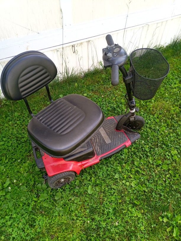 3 Wheel Scooter