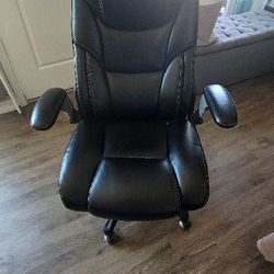 Officer Chair 