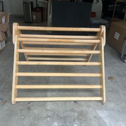 Montessori Pikler Arch Climber