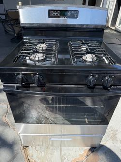 Gas stove