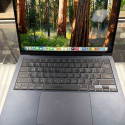 MacBook Air 13in 2022 M2