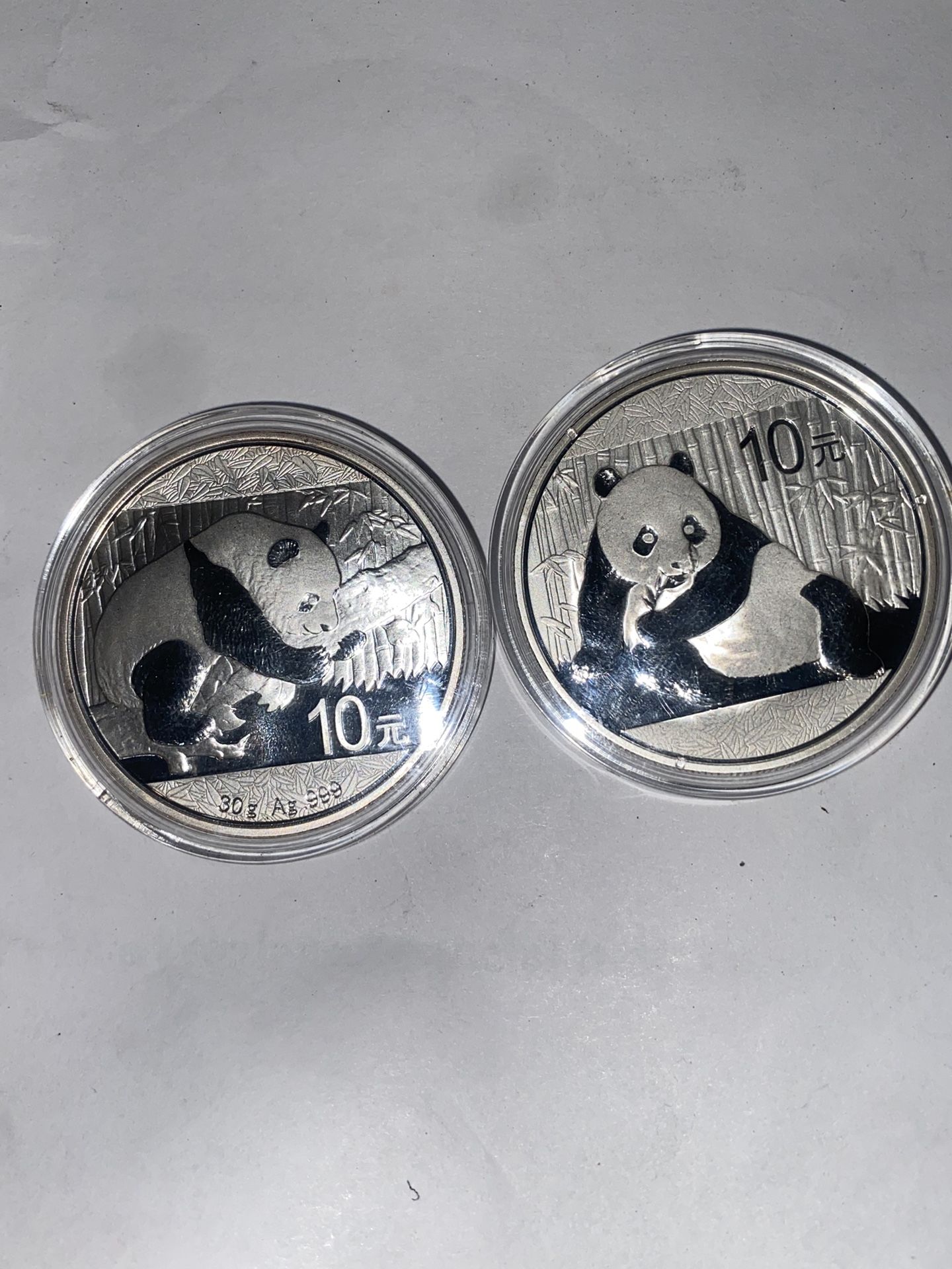 2016/2015 1 ounce pandas in air tight capsules