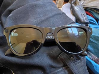 Ray-Ban Meta Smart Glasses