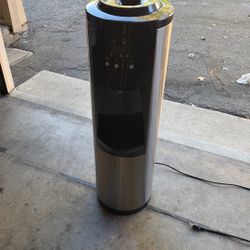Water Dispenser 