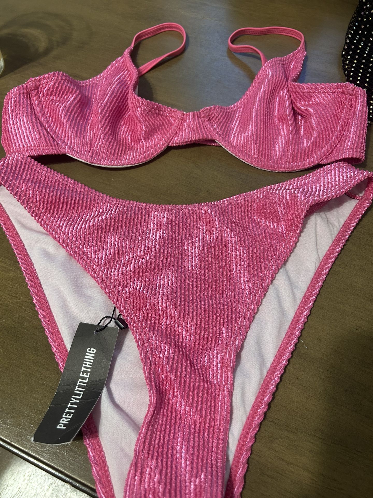 Fashion nova Pretty Little Thing Skin Items