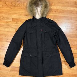 Levi’s Black Sherpa-Lined Parka Jacket with Faux Fur Hood - Women’s Small - Like New