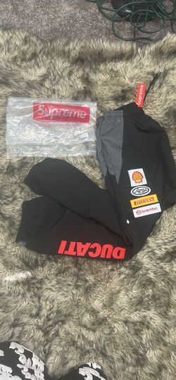 🔥Supreme x Ducati sweats