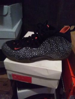 Foams size 10 worn. Asking 70