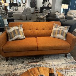 Rooms-to-Go East Side Apartment Sofa (like New) - $750 or best Offer