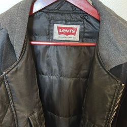 20 Cash Levis Size Large Jacket Near AV College