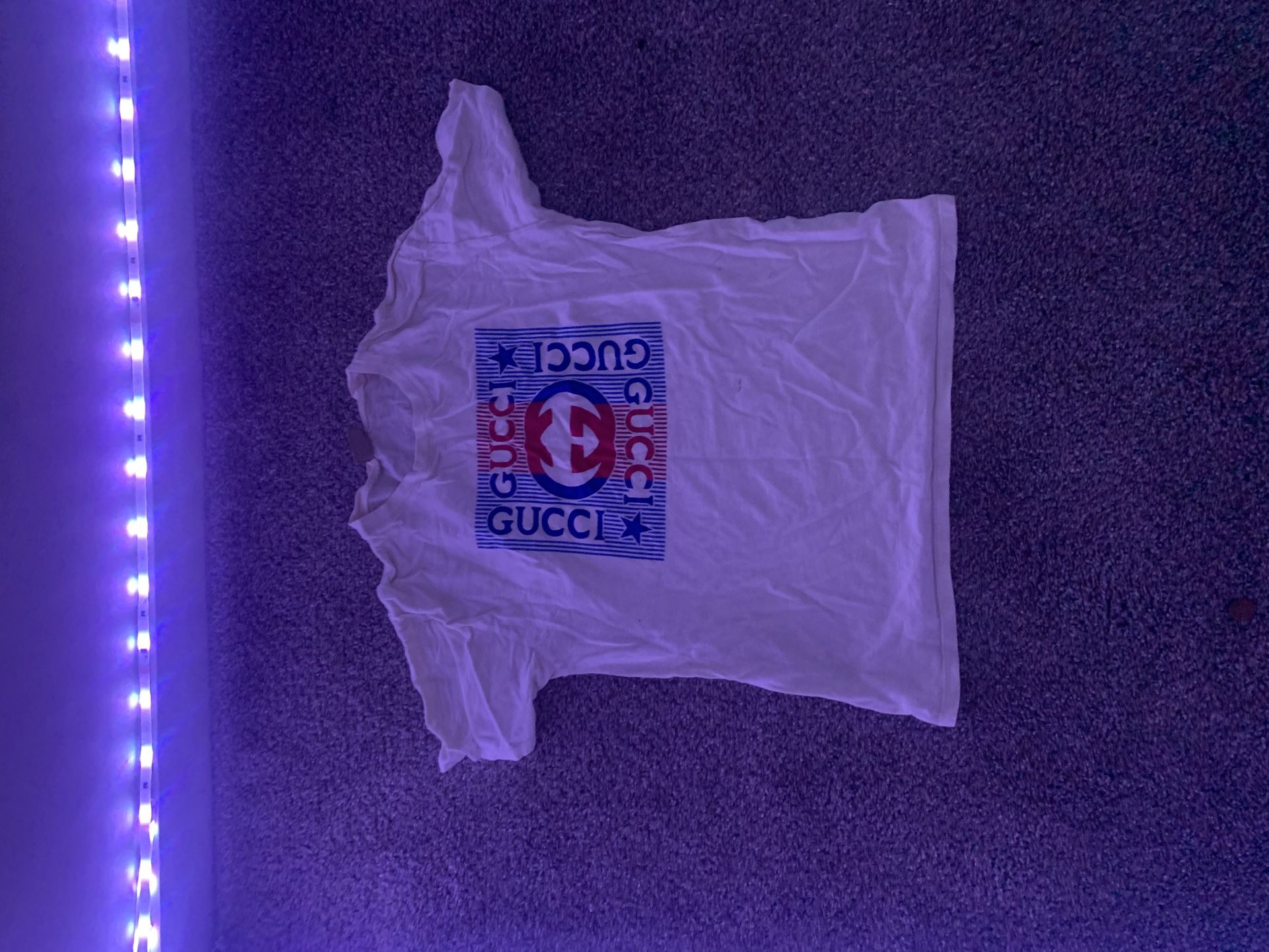 GUCCI SWEATSUIT KID SIZES BUT SHIRT IS A SMALL MEN