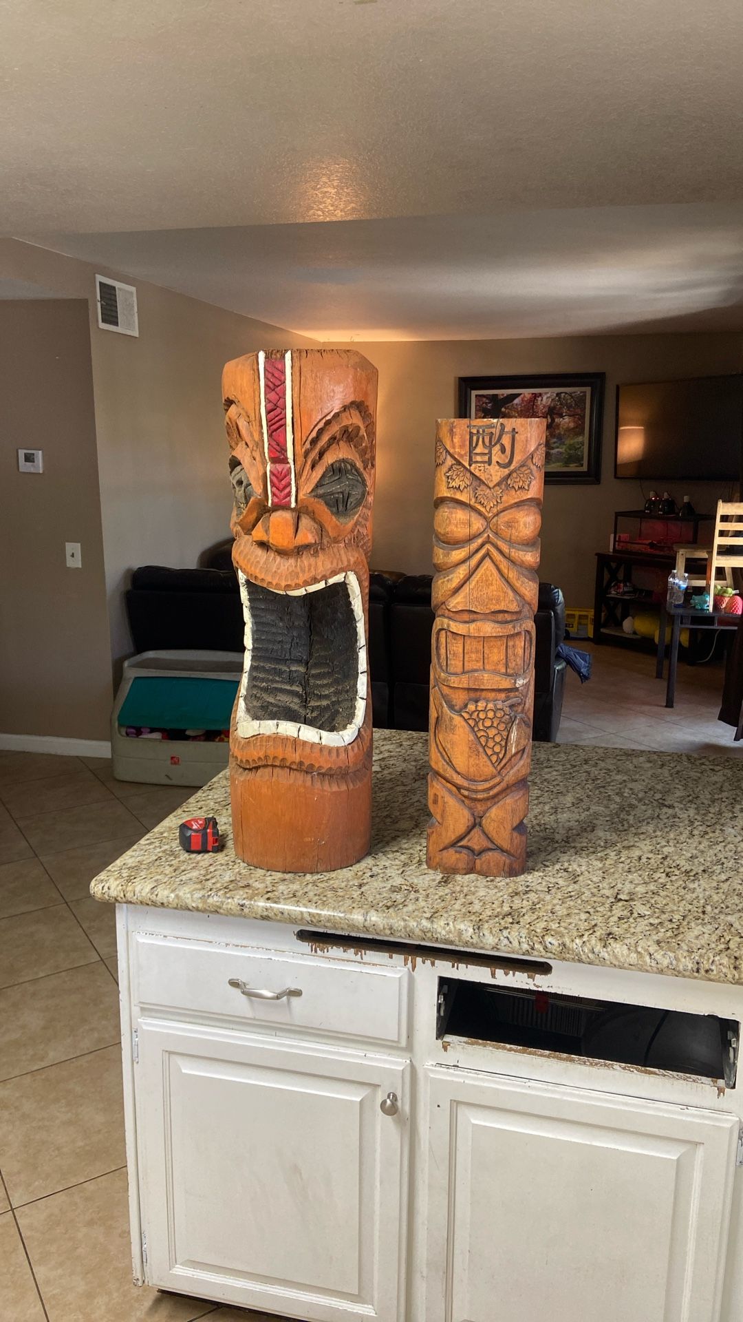 2 Tikis For 50$