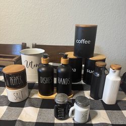 Black & White Kitchen Items