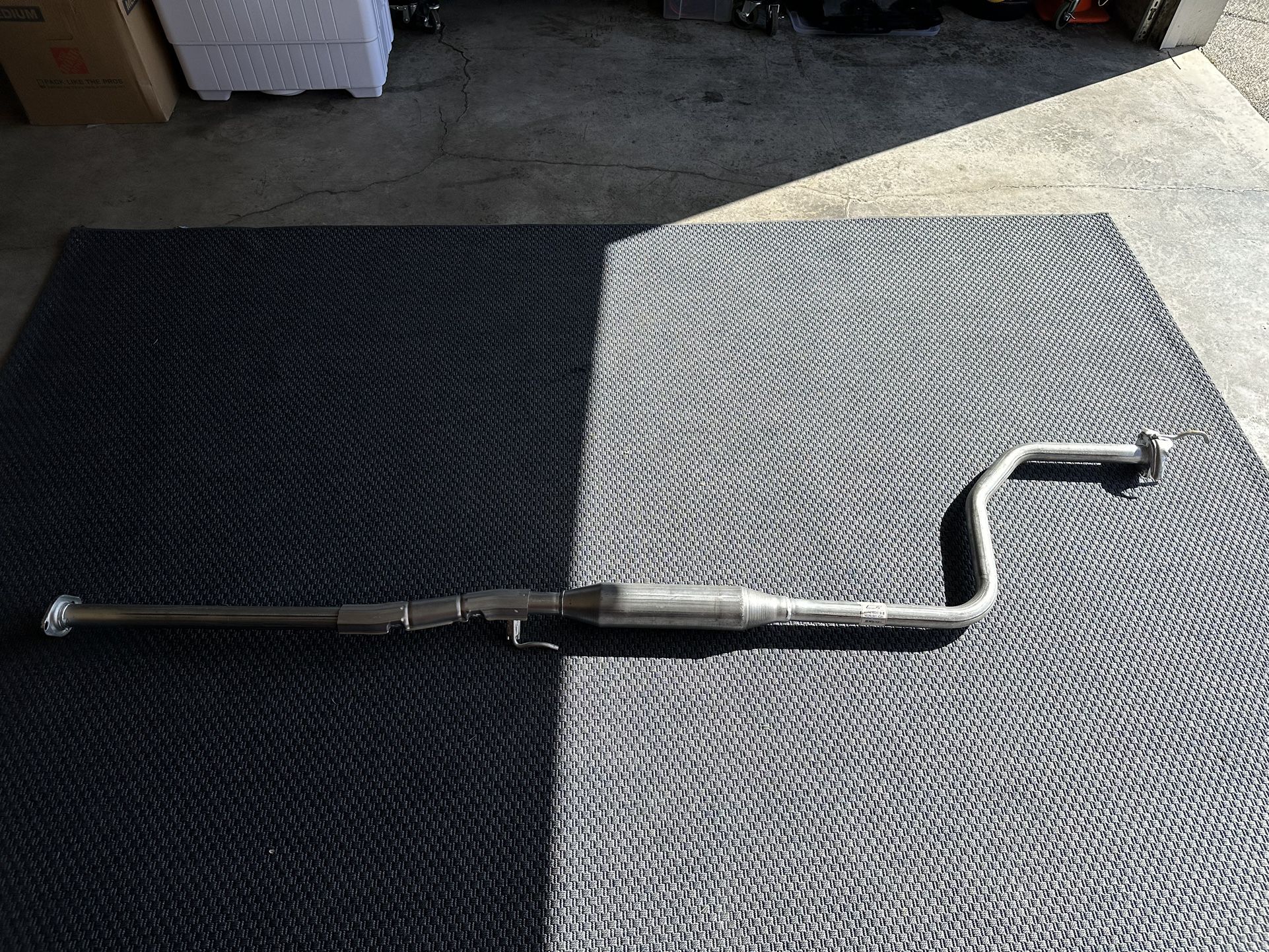 96-98 Civic Exhaust Pipe B