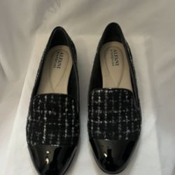 New/Never Worn Alfani Flats- 5M