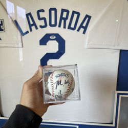 Matt Kemp Signed 2017 World Series Ball (signed In 2018)