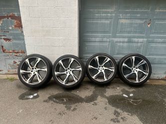 (4) Volvo XC90 OEM 22 inch wheels and tires
