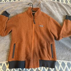 Patagonia Woolie jacket. Medium.  Located in North Park 92104. 