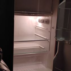 Magic Mini Fridge 