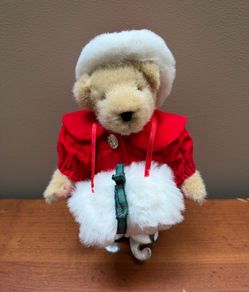 Muffy in winter attire