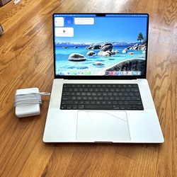16 inches Apple Macbook Pro 2023 Laptop A2991 Silver macOS Tahoe M3 Max RAM 64Gb Nvme 512Gb with Microsoft Office Final Cut Logic Pro Warranty 6/2027 