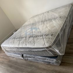 King mattress pillow top and box spring set (2pc - brand new) 