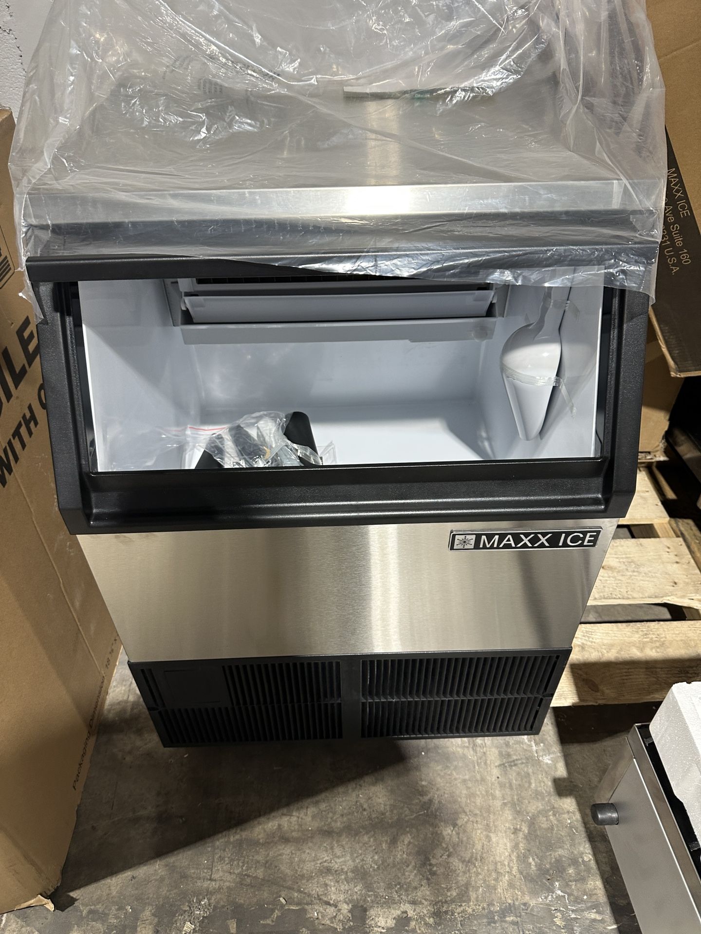 MAXX ICE MIM250 Automatic Ice Maker 