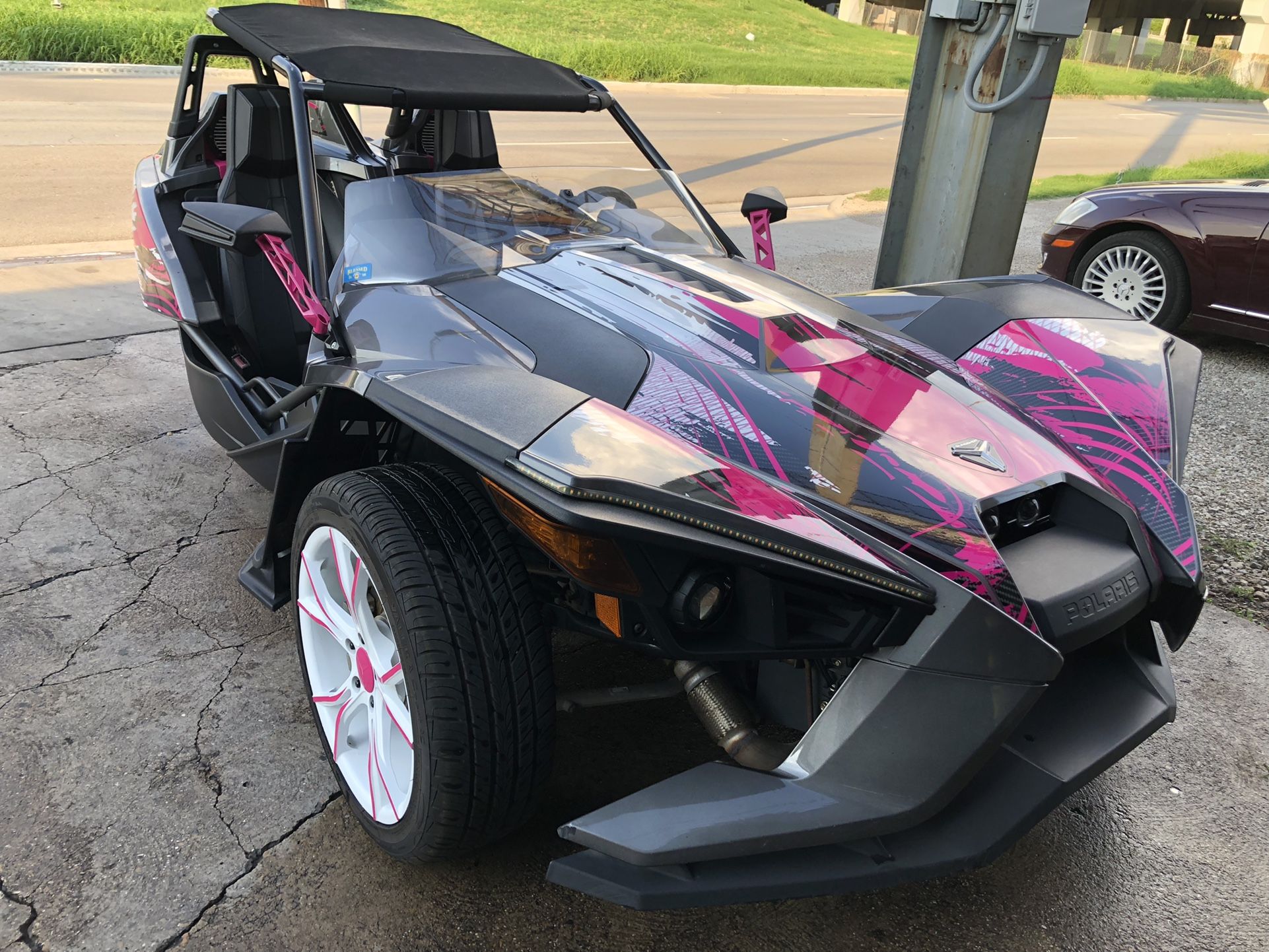 2016 Polaris slingshot SL for Sale in Dallas, TX OfferUp