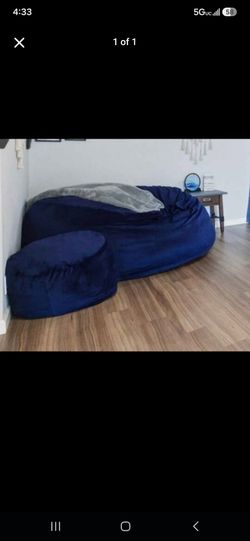 Giant bean bag chair