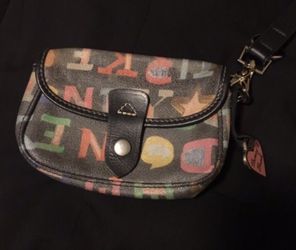 Dooney & Bourke wristlet