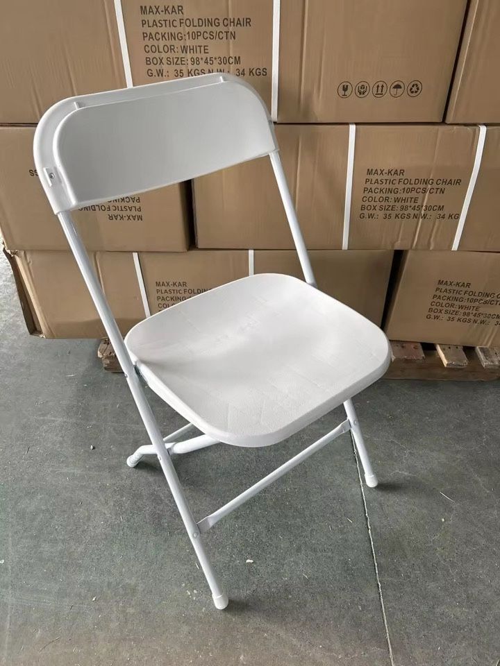 NEW Folding chairs $14 Eachโ
rivets, No Screwsโช๏ธwhite and ๐คblack