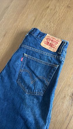 Levis