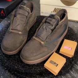 Travis Scott Brown Velvet 