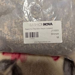 Jumpsuit(Fashion Nova)Medium Size