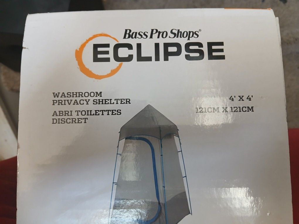 Bass Pro Shop Washroom Privacy Shelter