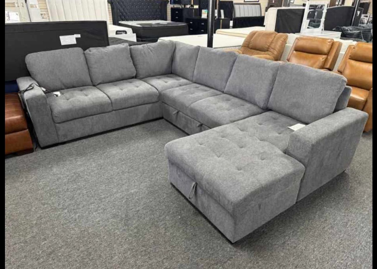 Sleeper Storage Sectional. 🚚WE DELIVER🚚