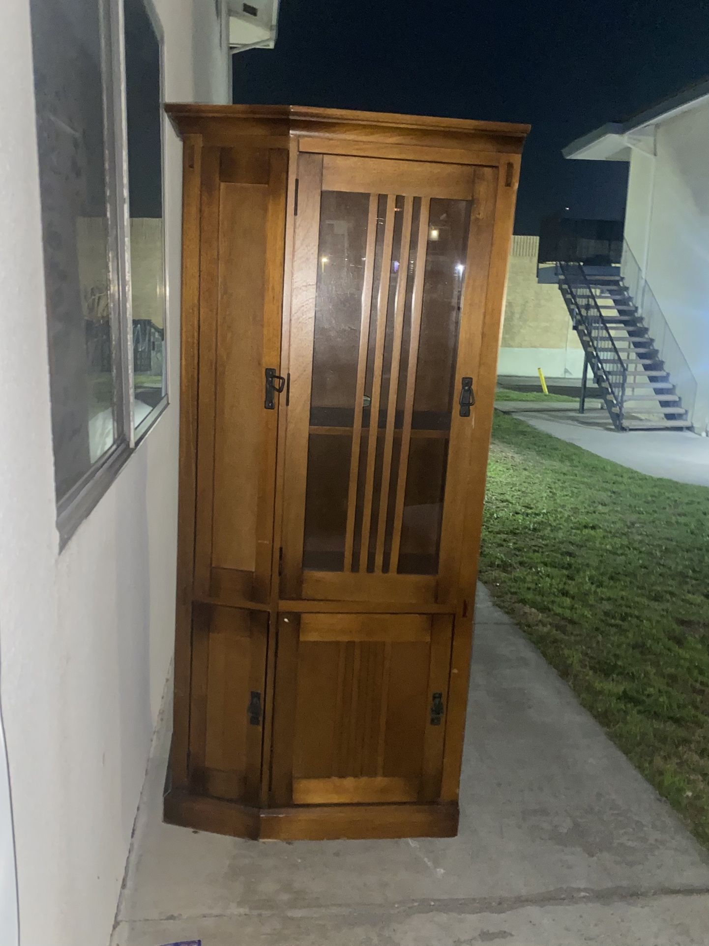 Wooden Oak Entertainment Center / Shelf cabinet