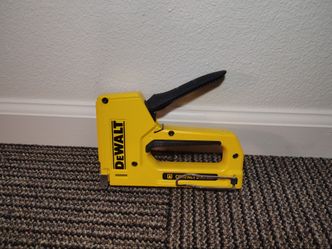 DeWalt compact staple gun