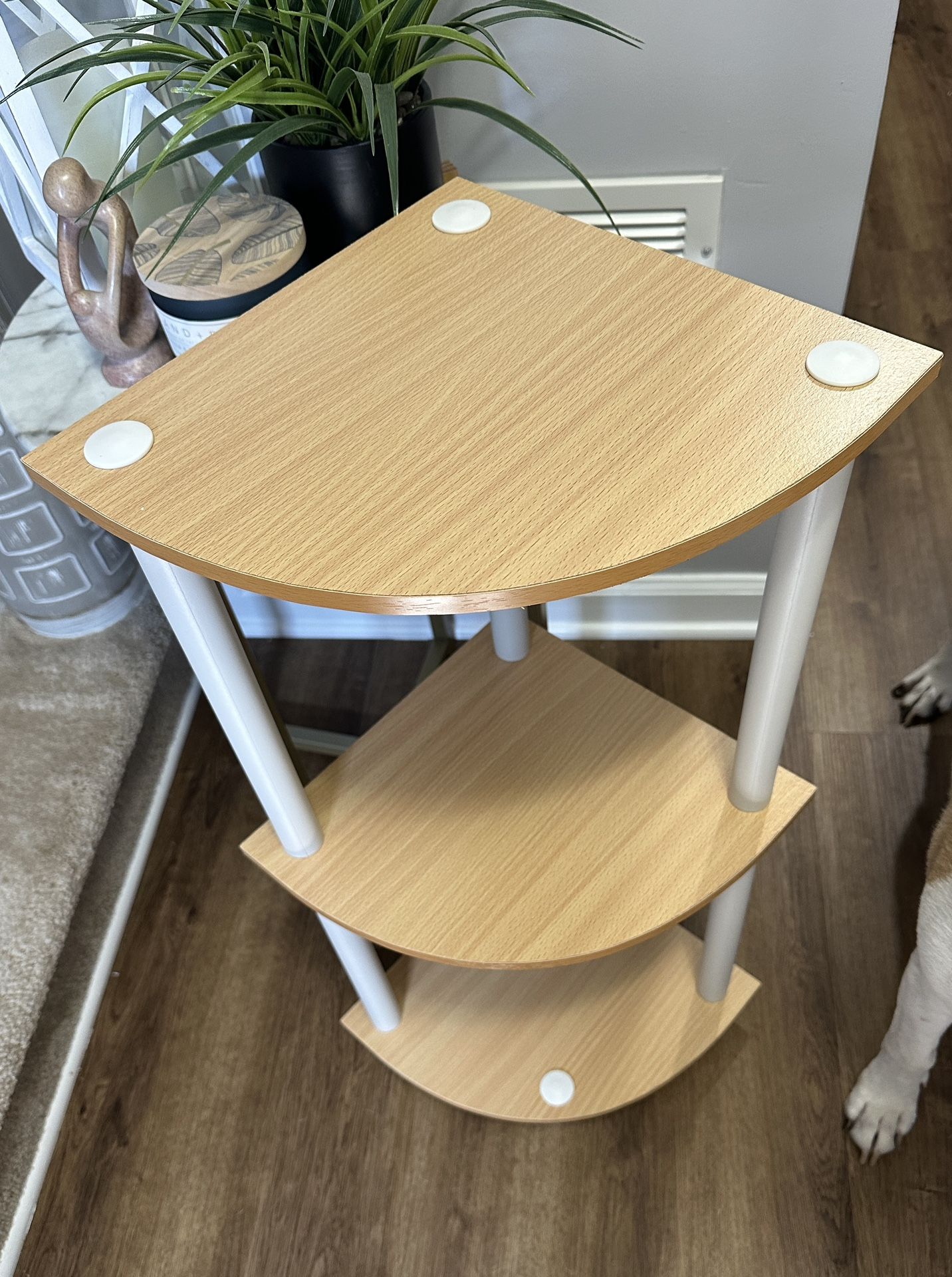 Corner Storage