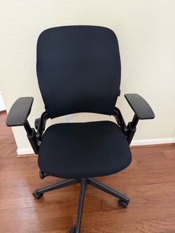 Steelcase Leap V2 fully loaded Black color In Clean condition
