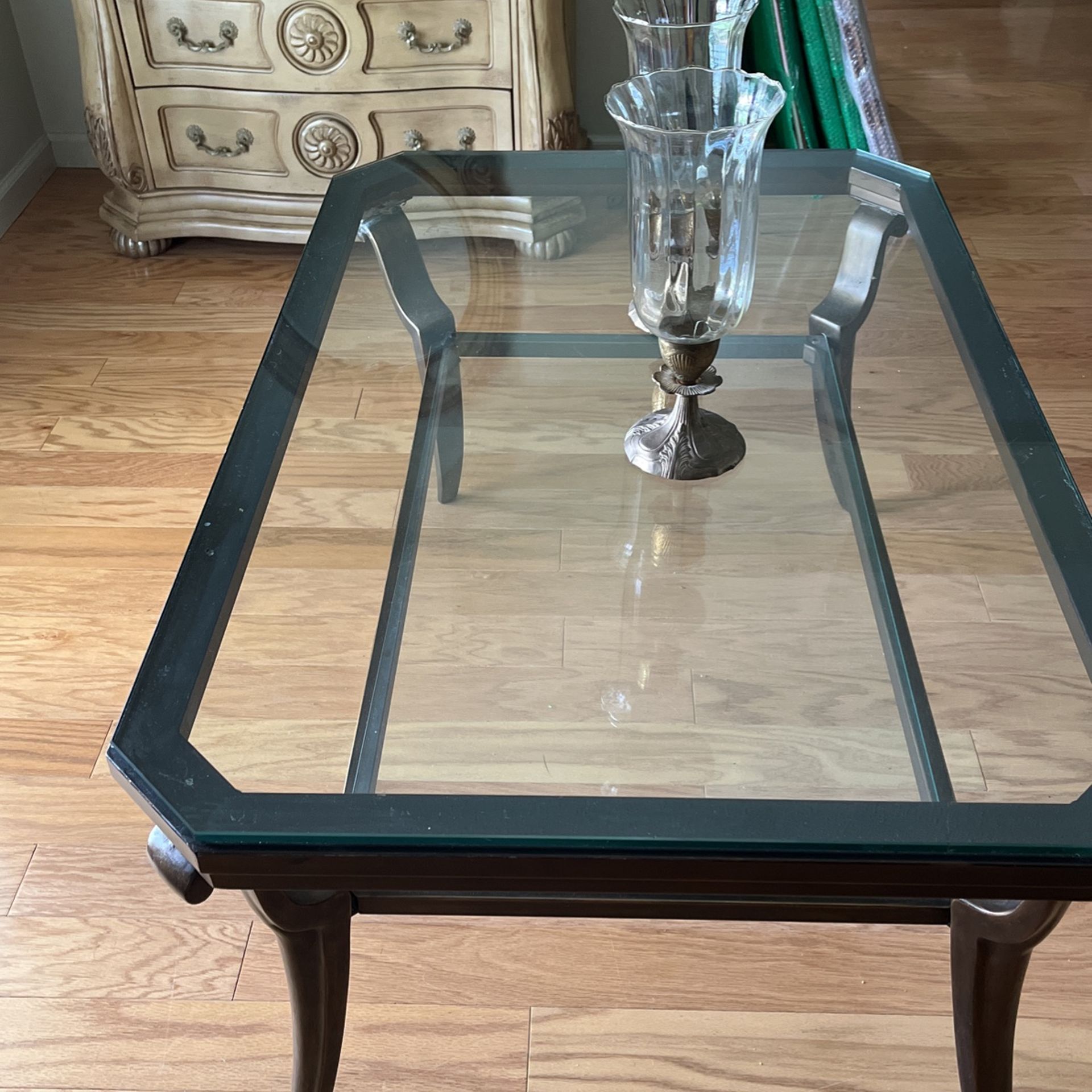 Boston Tea Table
