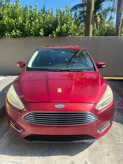 Ford Focus SE 2014 – Buena condición