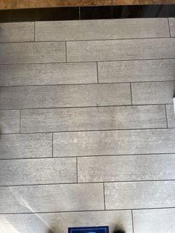 Silver/Gray woodlook Tile 6x36