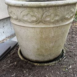 Large 22x22 Fiberglass Pots - Buy All 4 for $40